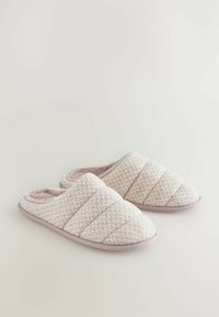 Unselected, pink