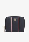 HILFIGER ICON SIGNATURE ZIP-AROUND WALLET - Portefeuille - space blue