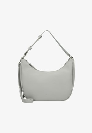 Sac à épaule en cuir gris avec un design incurvé, bandoulière réglable et fermeture éclair. Présente une surface texturée et un logo discret.