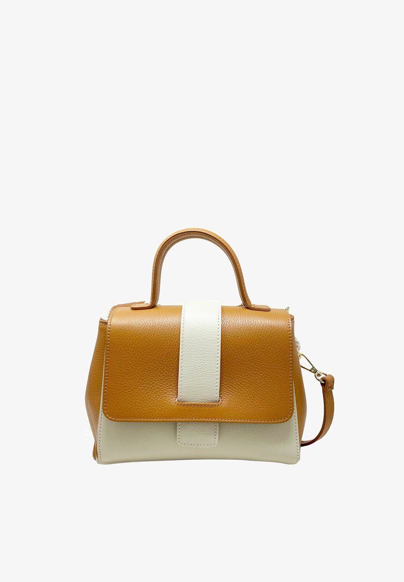 Bolso de cuero en tonos beige y blanco con un diseño estructurado, que incluye un asa superior, cierre magnético y correa de hombro ajustable.