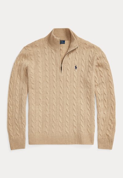 Beige kabelstrikket uldtrøje med halv lynlås og blåt broderet Polo Ralph Lauren-logo på venstre bryst.