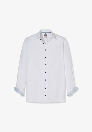 Weißes langärmliges Hemd mit Knöpfen in dunkler Farbe, weiter Kragen und gemusterten, nach außen umgeschlagenen Innenmanschetten.