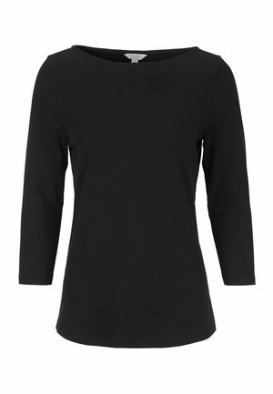 Sort ribbet langærmet top med bådudskæring og lige pasform. Blød tekstur, let afrundet kant, og ingen synlige dekorationer.