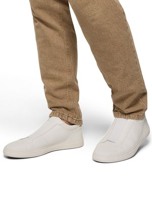 ALDO, AROS - Zapatos sin cordones - white