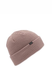 Gestrickte Beanie in hell mauve mit gerippter Textur, ausgestattet mit einem umgeschlagenen Bündchen und einem kleinen schwarzen Logotag an der Seite.