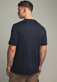 Next SIGNATURE SUPIMA - REGULAR FIT - Camiseta básica - black