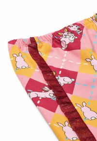 Baumwollshorts mit einem rosa, gelben und roten Diamantmuster und cartoonhaften Hasen. Elastischer Bund mit einem gerafften bordeauxroten Saum.