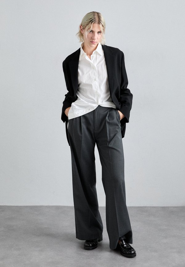 RELAXED - Short coat4