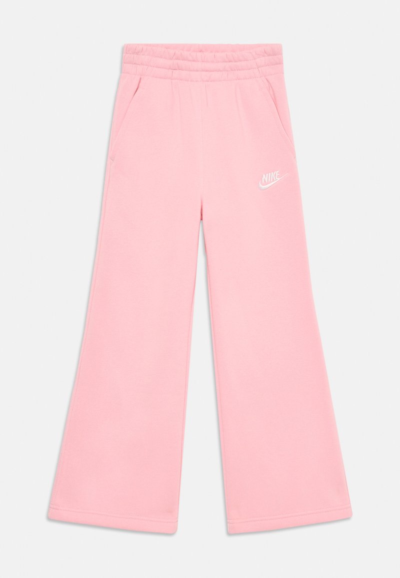 Roza široka trenirka z elastiko v pasu, stranskimi žepi in belim logotipom Nike na levi nogi.