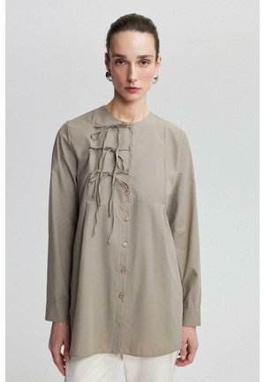 Blouse - beige