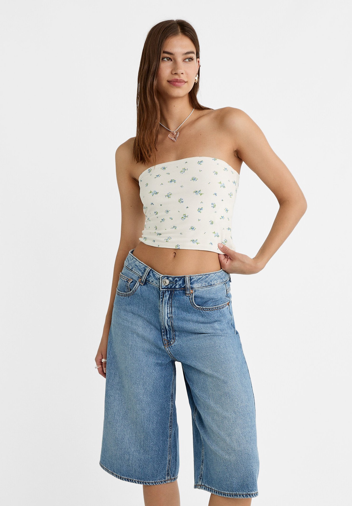 Shorts En Jeans Stradivarius Taille 40 - Modèle Strappati (lacés), Couleur Bleu, Occasion Très Bon état | Shorts Jean Femme Stradivarius Occasion