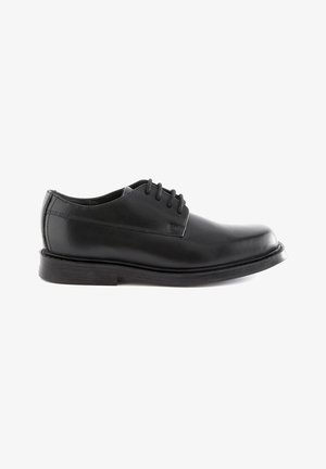 Herren schwarze Lederanzugschuhe mit glatter Oberfläche, runder Zehenform, fünf-Loch Schnürung und einer flachen Gummisohle.