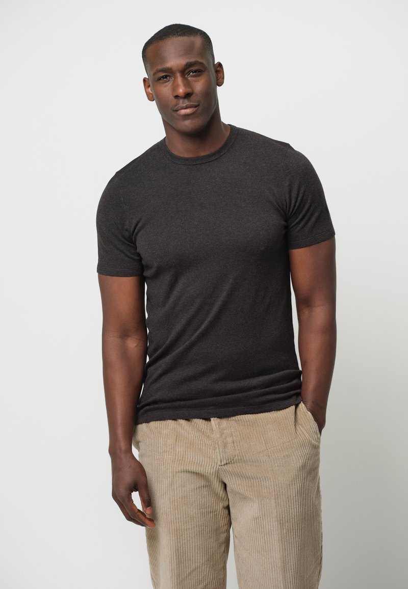 PROFUOMO THE LUXURY BASIC SHORT SLEEVE - T-shirt basic - brown