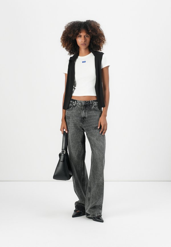 LENI - Relaxed fit jeans3