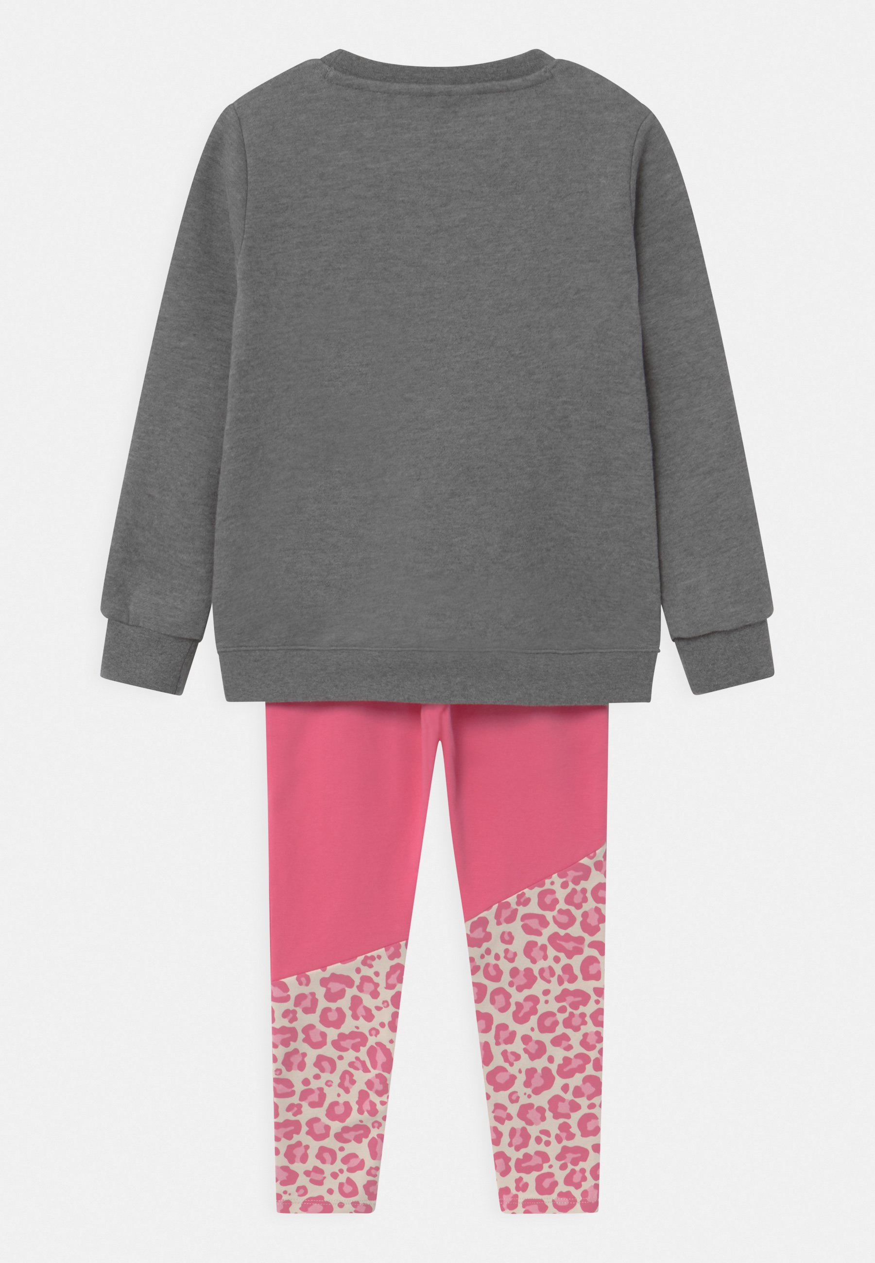 check me out set nike