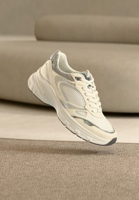 Sélectionné, white/silver-coloured