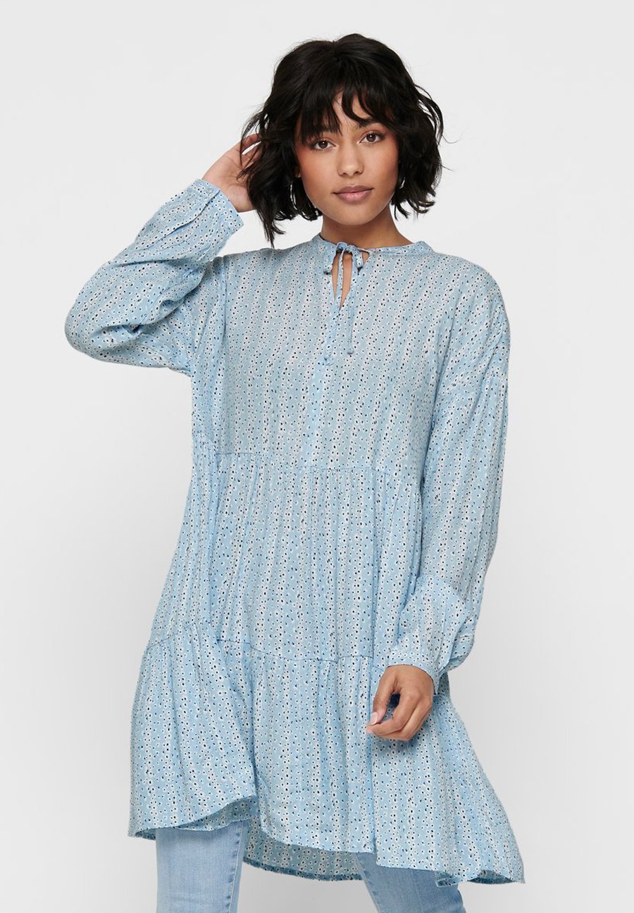 Only Tunika Lockere Ruschen Cashmere Blue Hellblau Zalando De 
