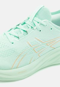 ASICS GEL-NIMBUS 26 - Hardloopschoenen voor op de weg - mint tint/pale mint