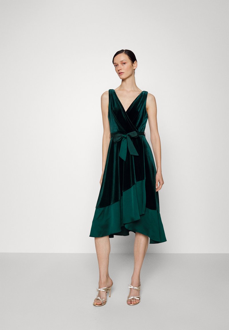 DKNY V NECK TIE WAIST DRESS Cocktail dress / Party dress forest