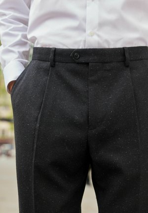 STRAIGHT FIT ITALIAN FABRIC - Pantalón de traje - black