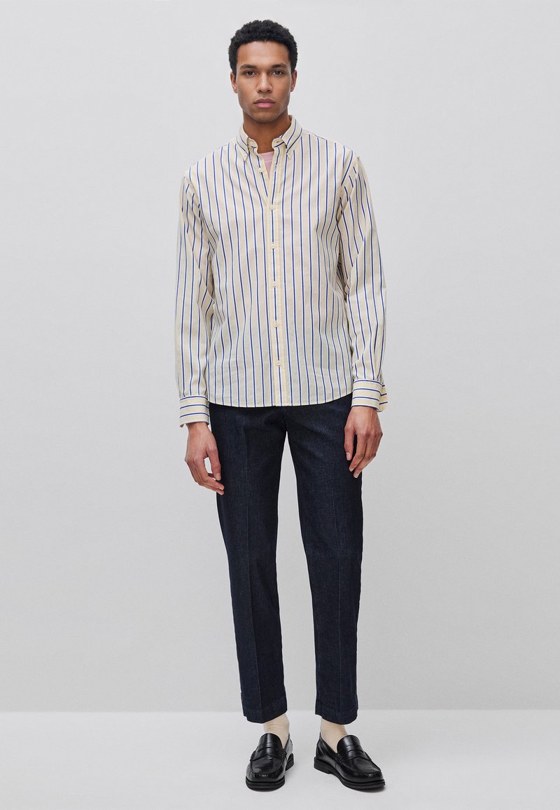 United Colors Of Benetton – Pantaloni Uomo In Cotone Ed Elastan, 96% Cotone E 4% Elastan, Vestibilità Comoda