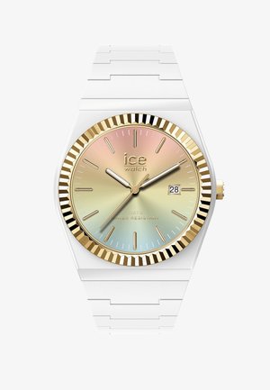 Montre-bracelet blanche avec cadran à dégradé arc-en-ciel, lunette dorée rainurée, index et aiguilles dorés, affichage de la date à 3 heures, et bracelet segmenté blanc.