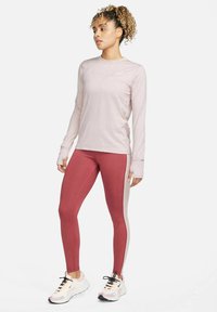 Nike Performance Leggings - rot