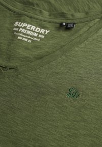 Non selezionato, four leaf clover