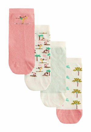Vier bunte Knöchelsocken mit Motiven einer balancierenden Person, Palmen und sanften pastellfarbenen Streifen, die überlappend angeordnet sind.