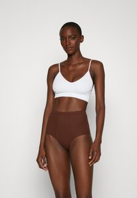 Organic Basics FLEX SUPER HIGH RISE BRIEFS - Kratke gaće - maple