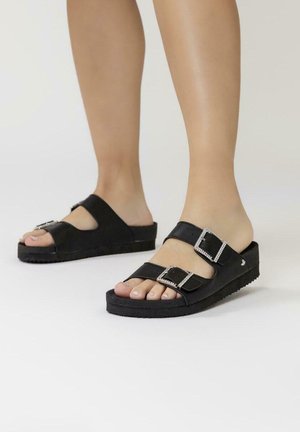 ESTILO BIO CON TIRAS Y HEBILLA ELDRIDGE  - Sandalias planas - black