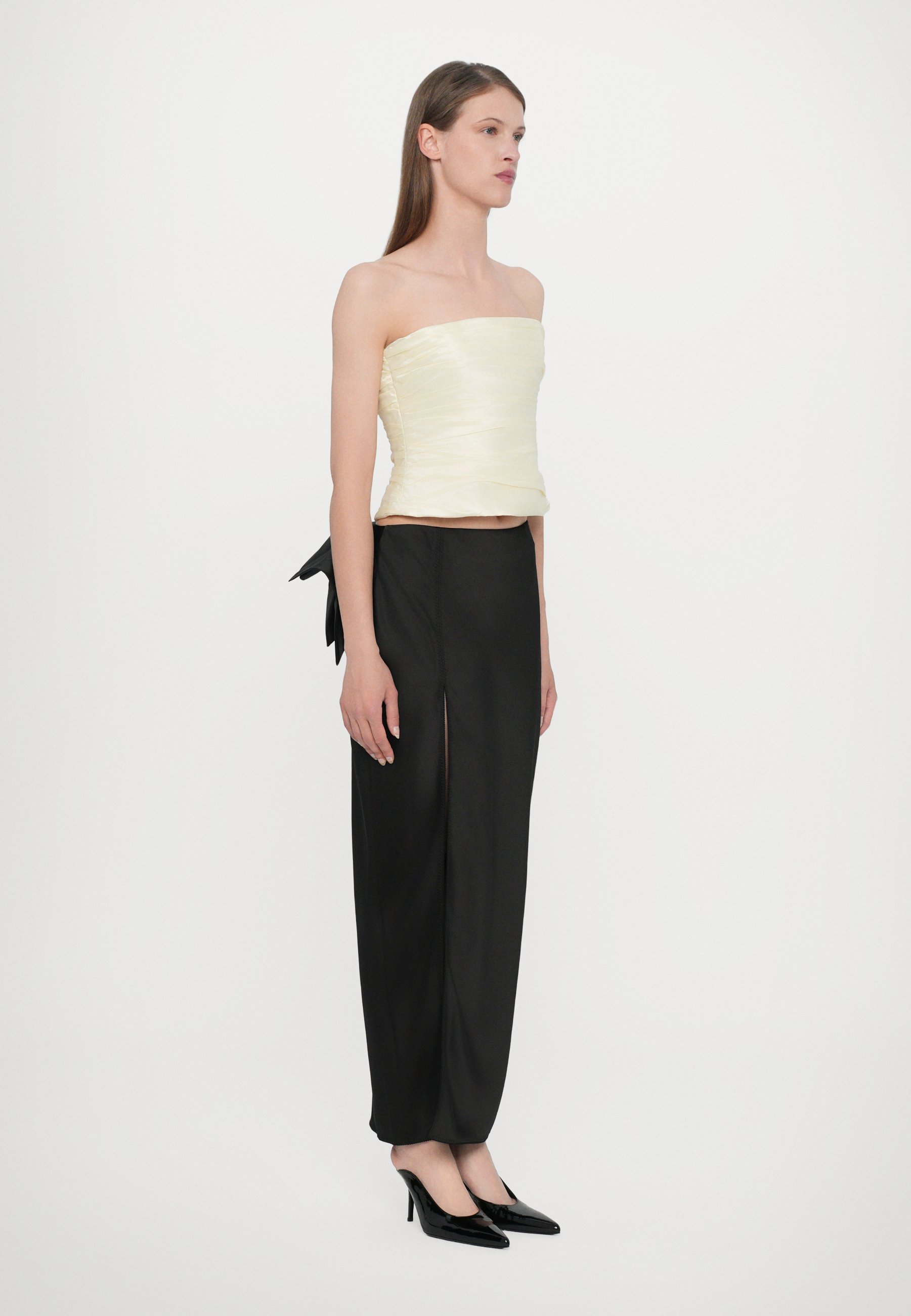 売れ筋商品|||アンナ・オクトーバー Tシャツ レディース トップス LENORA - Top - ivory Anna October LENORA - Top - ivory/offwhite - Zalando
