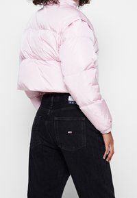 Tommy Jeans Giacca invernale - pink