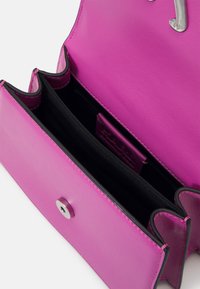 KARL LAGERFELD SIGNATURE - Borsa a mano - lotus pink