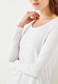 Next STANDARD - Langærmet T-shirt - white