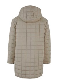 Beige polstret jakke med hætte, der har et quiltet mønster, lange ærmer og en lige kant. Letvægts tekstur med en glat overflade.