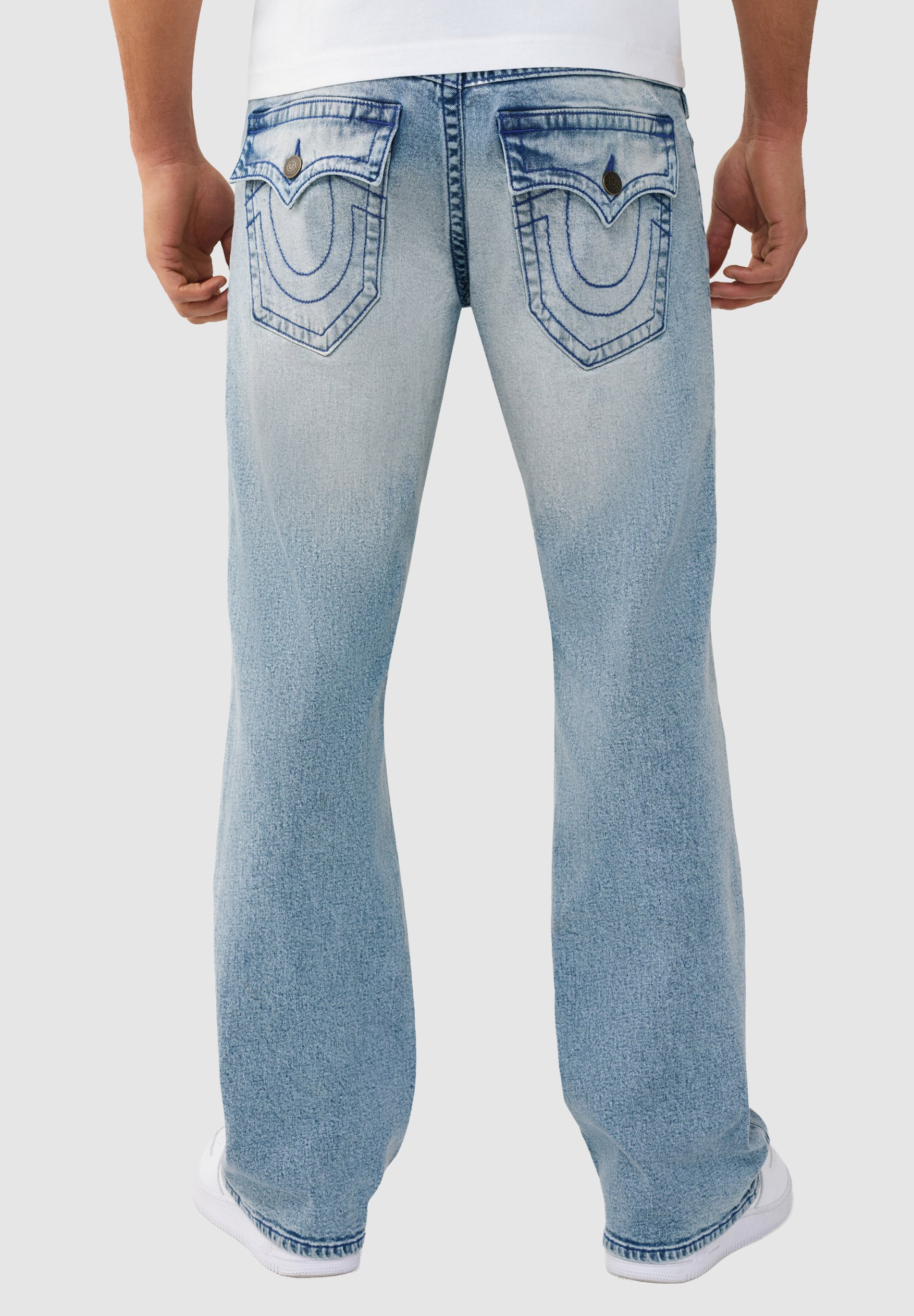 True Religion BILLY - Bootcut jeans - light wash/light blue - Zalando