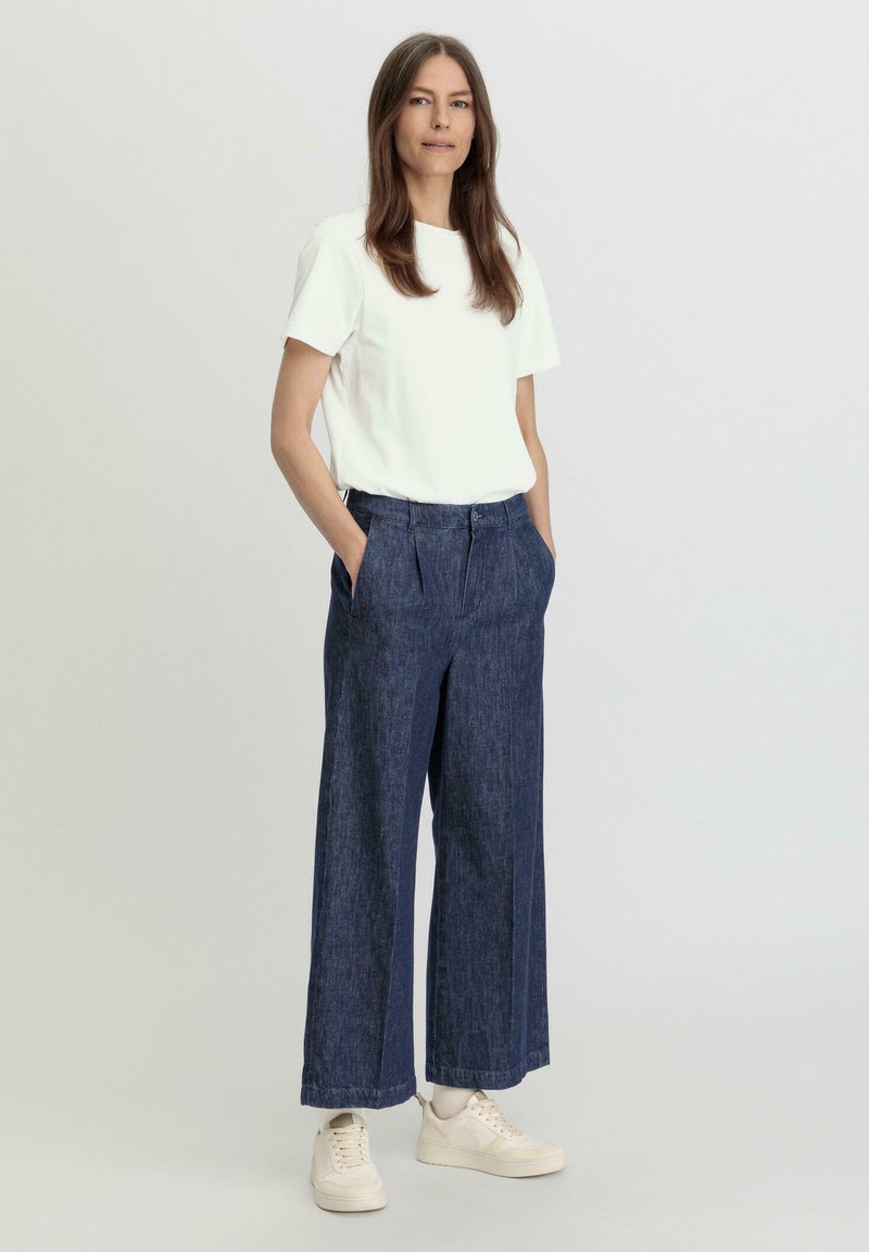 hessnatur - CULOTTE MIT KAPOK - Flared Jeans - medium blue, Vergroten
