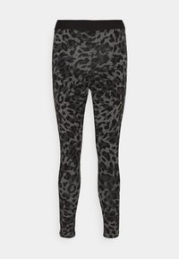 Leggings con stampa a leopardo nera e grigia, dotate di un ampio elastico nero in vita, realizzate con un tessuto testurizzato e un design aderente per una copertura completa delle gambe.