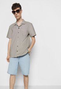 Lee ASHER - Calç�ões de ganga - light alton