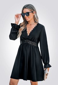 Cupshe Vestido informal - black
