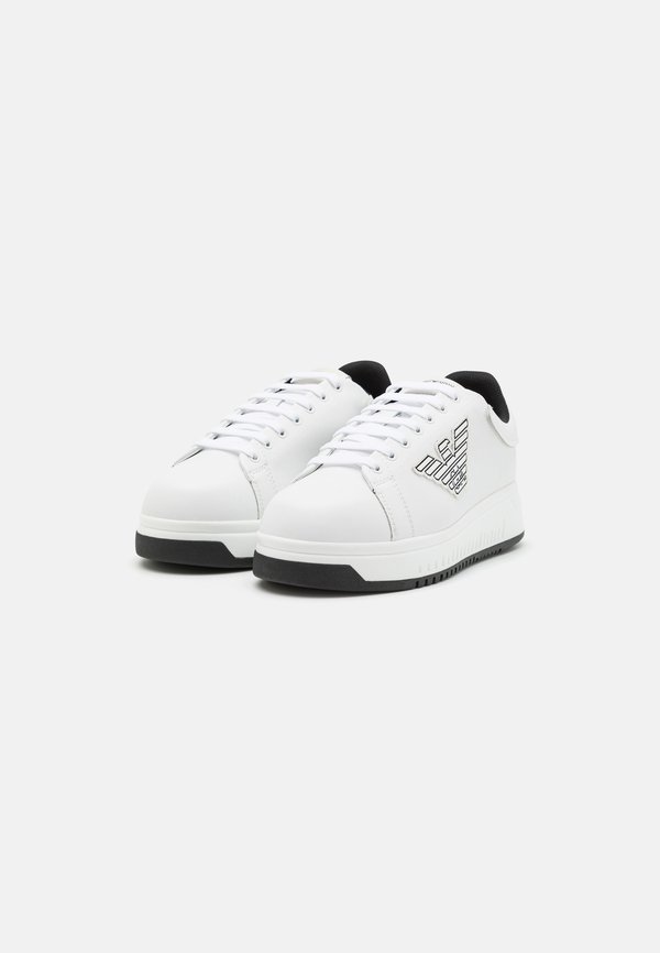 EXCLUSIVE - Trainers3