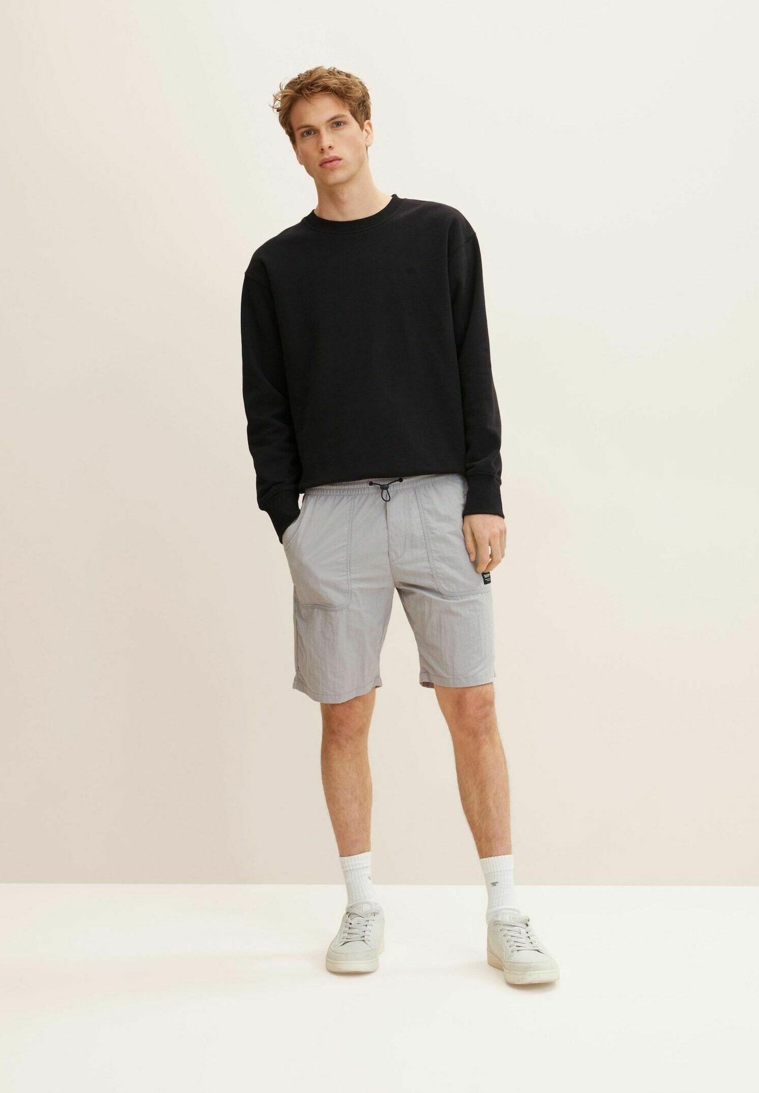 TOM TAILOR Herren Chino Bermuda Shorts – Regular Slim Fit, Mit Stretch, Gekrempelt