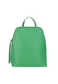 Zaino in pelle verde con forma strutturata, chiusura con zip e manico superiore. Presenta una superficie testurizzata e un accento decorativo a frange.