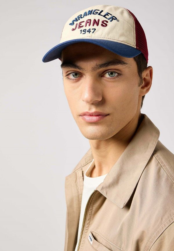 TRUCKER - Cap - weiss