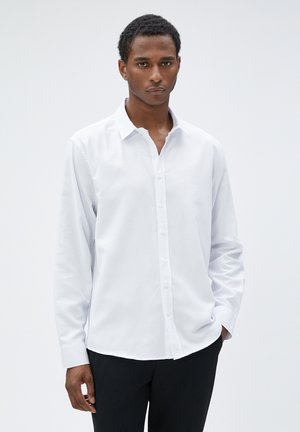 BASIC LONG SLEEVE BUTTONED - Kostymskjorta - white