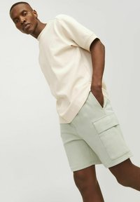 Jack & Jones Shorts - desert sage