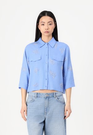 OBJMIKA CROPPED SHIRT - Skjortebluse - cornflower blue