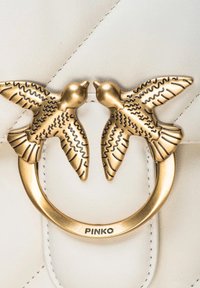 Pinko Torba čez telo - bianco oro