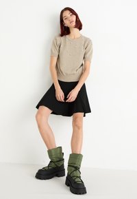 ONLY SHOES Botas para la nieve - green